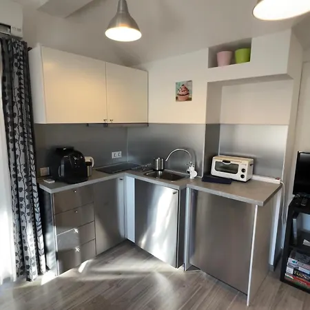 The Yellow House In Σόφια